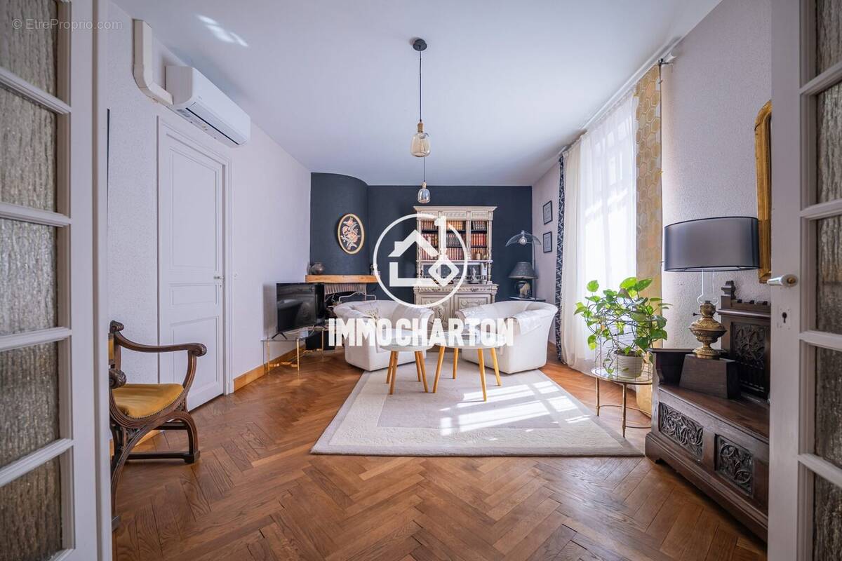 Maison à SABLE-SUR-SARTHE