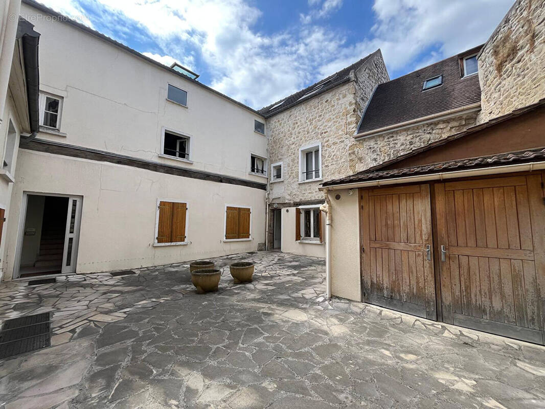 Appartement à PONTOISE