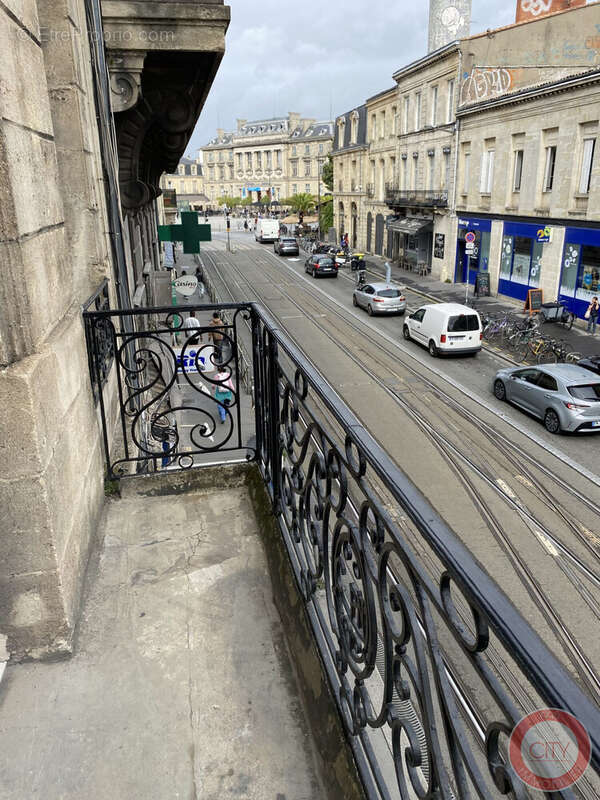 BALCON FILANT 3 m - Appartement à BORDEAUX