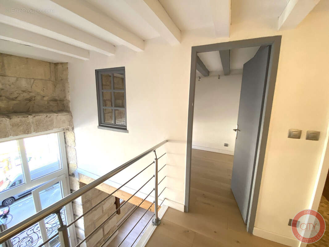 DEPUIS L ETAGE - Appartement à BORDEAUX