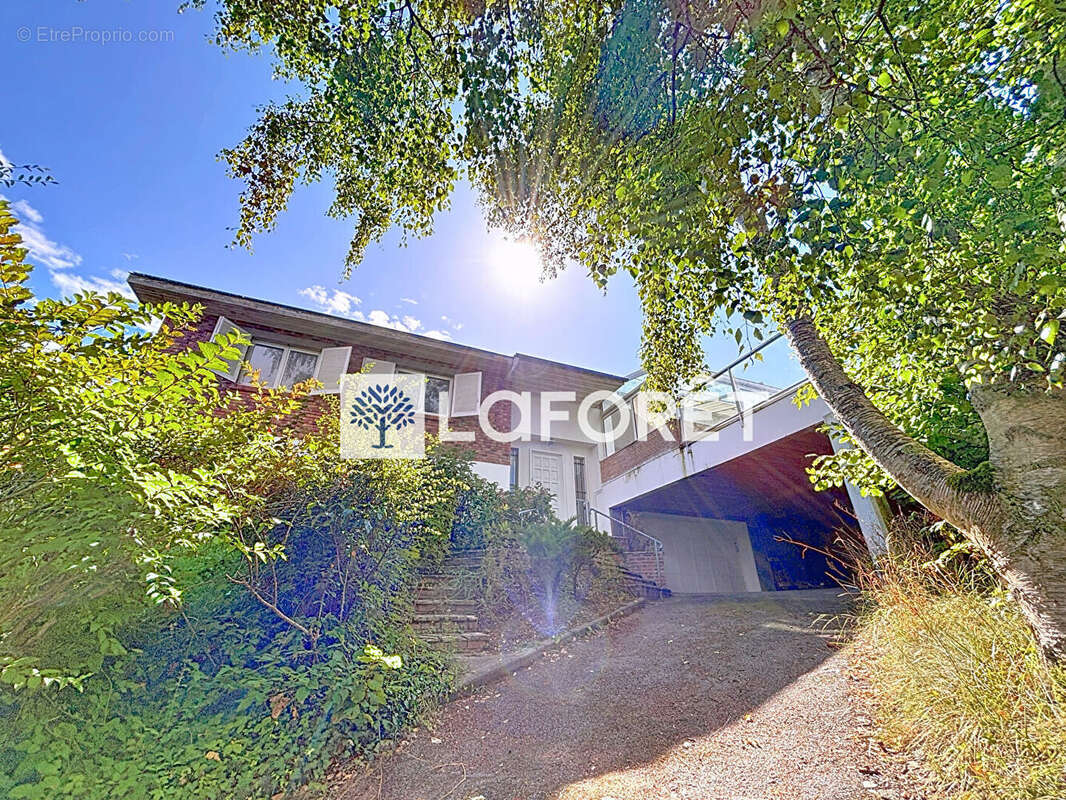 Maison à BOIS-GUILLAUME