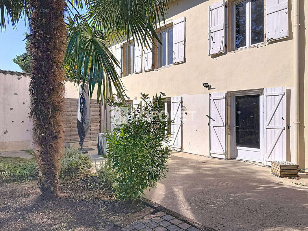 Maison à SAINT-LAGER