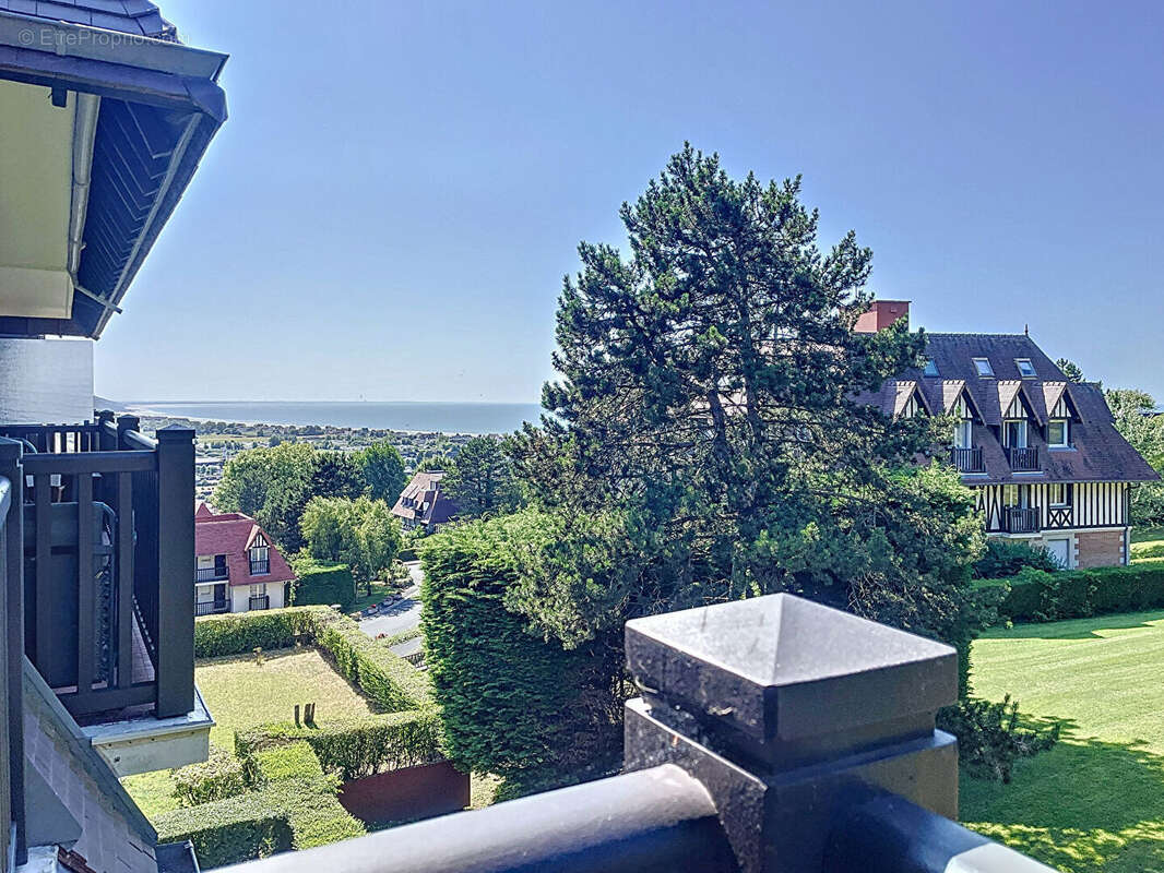 Appartement à BLONVILLE-SUR-MER