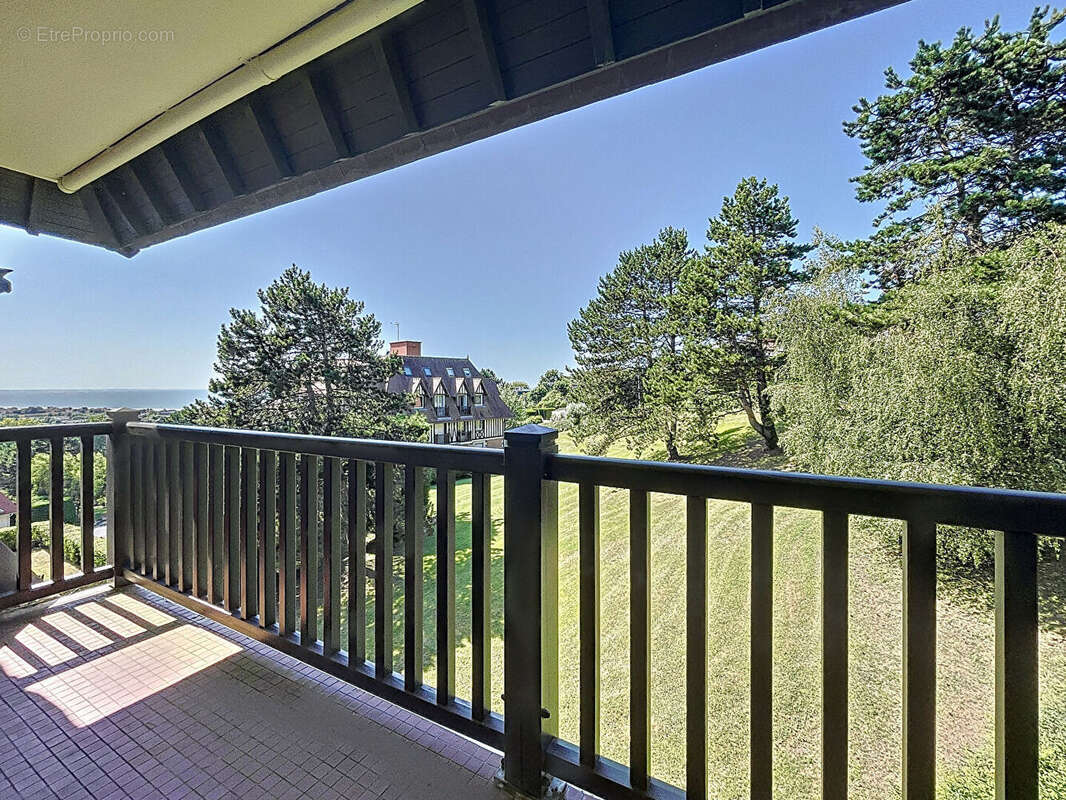 Appartement à BLONVILLE-SUR-MER