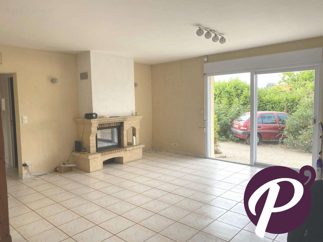 Maison à PRIGONRIEUX