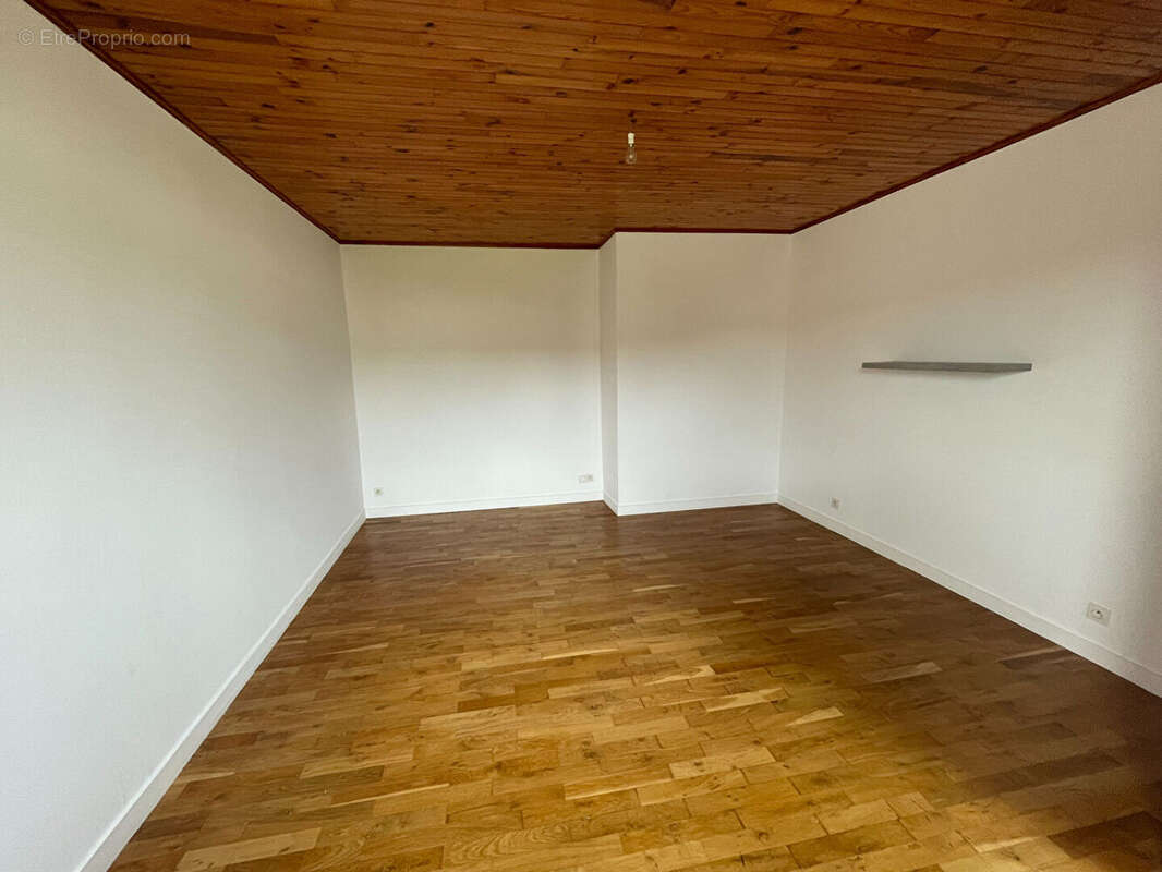 Maison à LONS-LE-SAUNIER