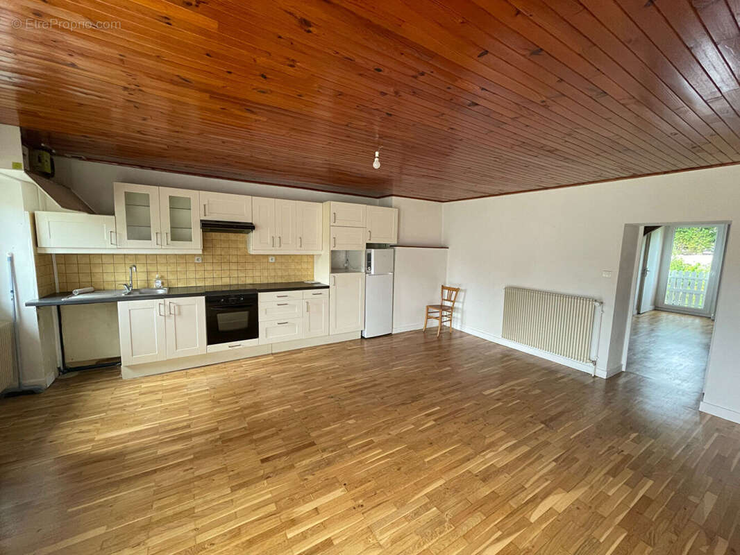 Maison à LONS-LE-SAUNIER