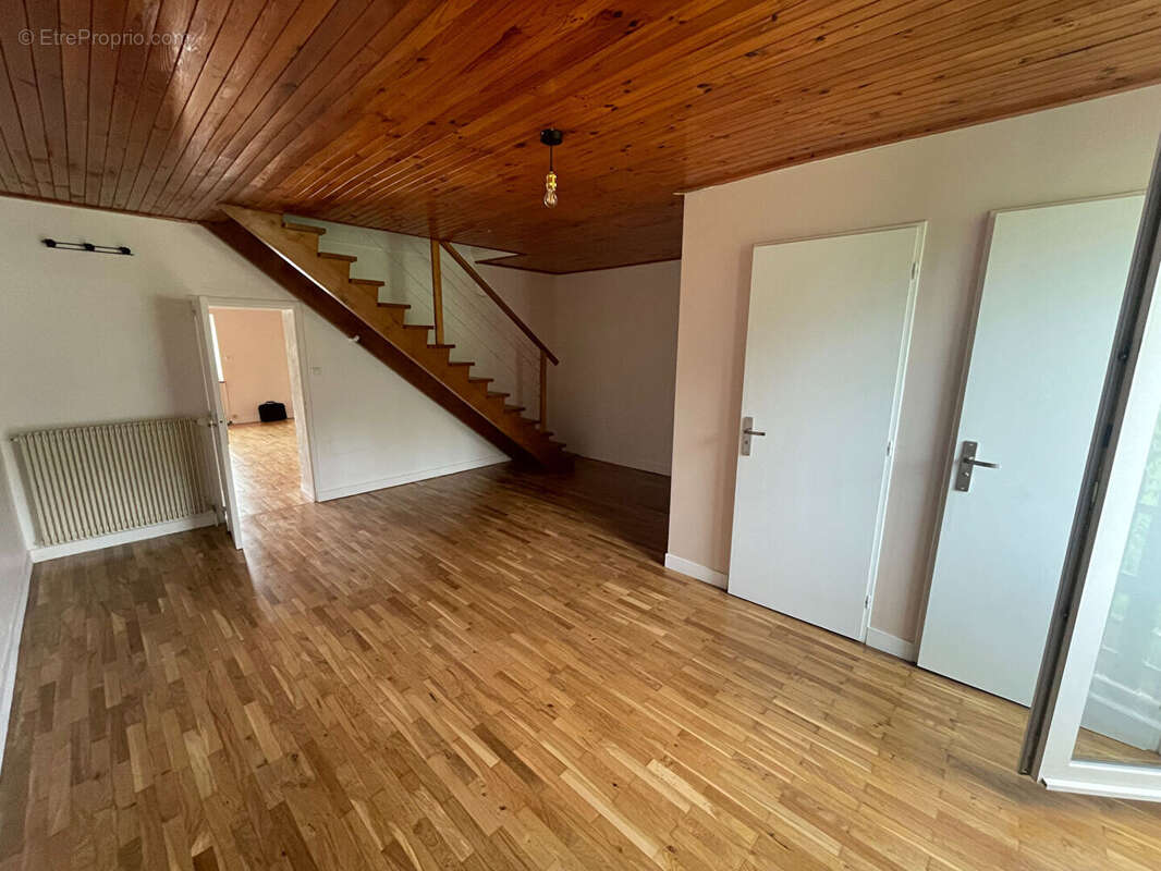 Maison à LONS-LE-SAUNIER