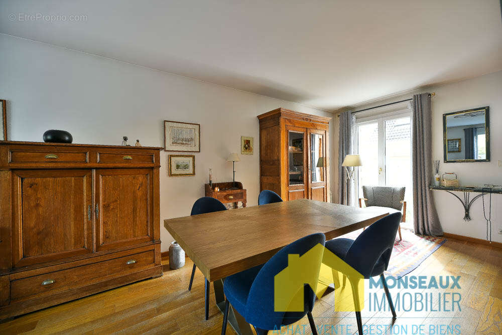 Maison à LONGJUMEAU