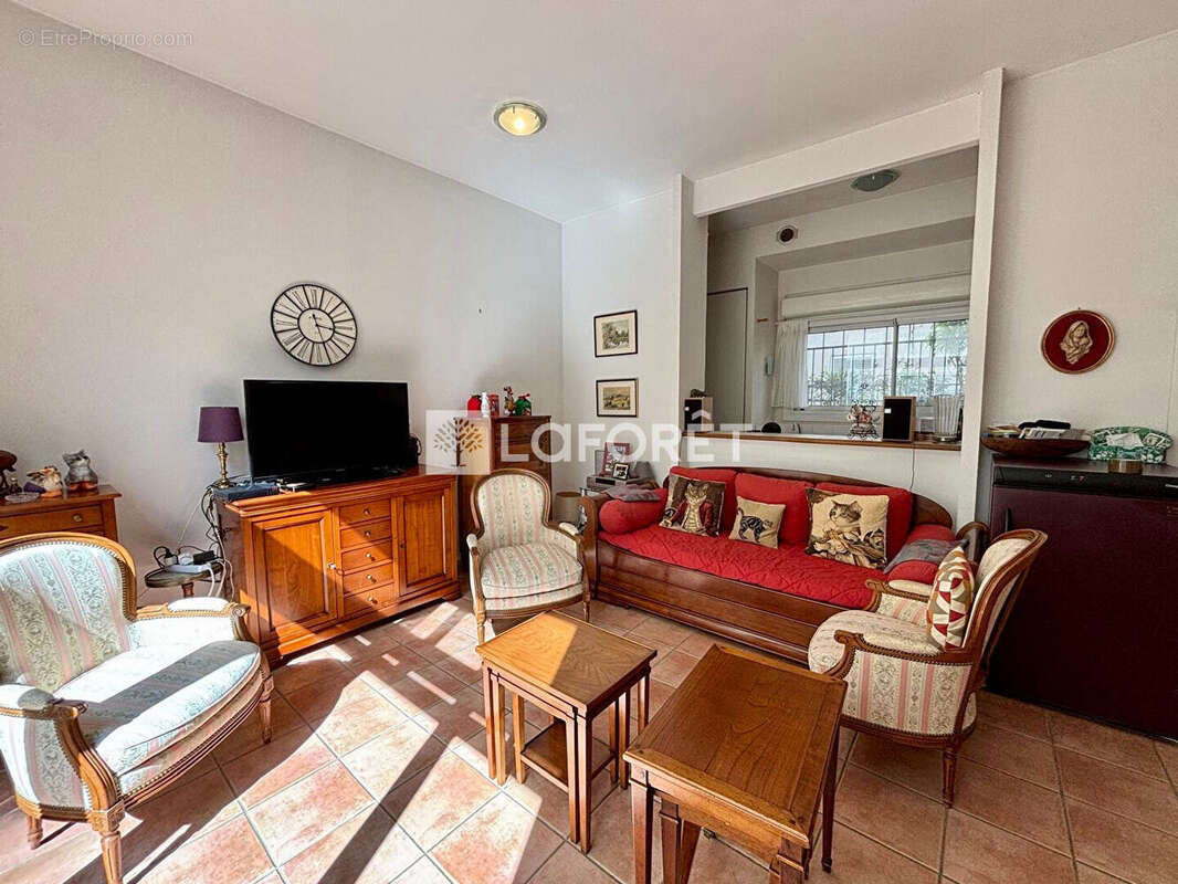 Appartement à MARSEILLE-2E