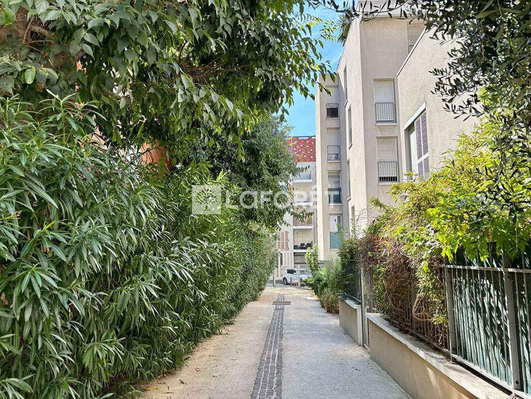 Appartement à MARSEILLE-2E