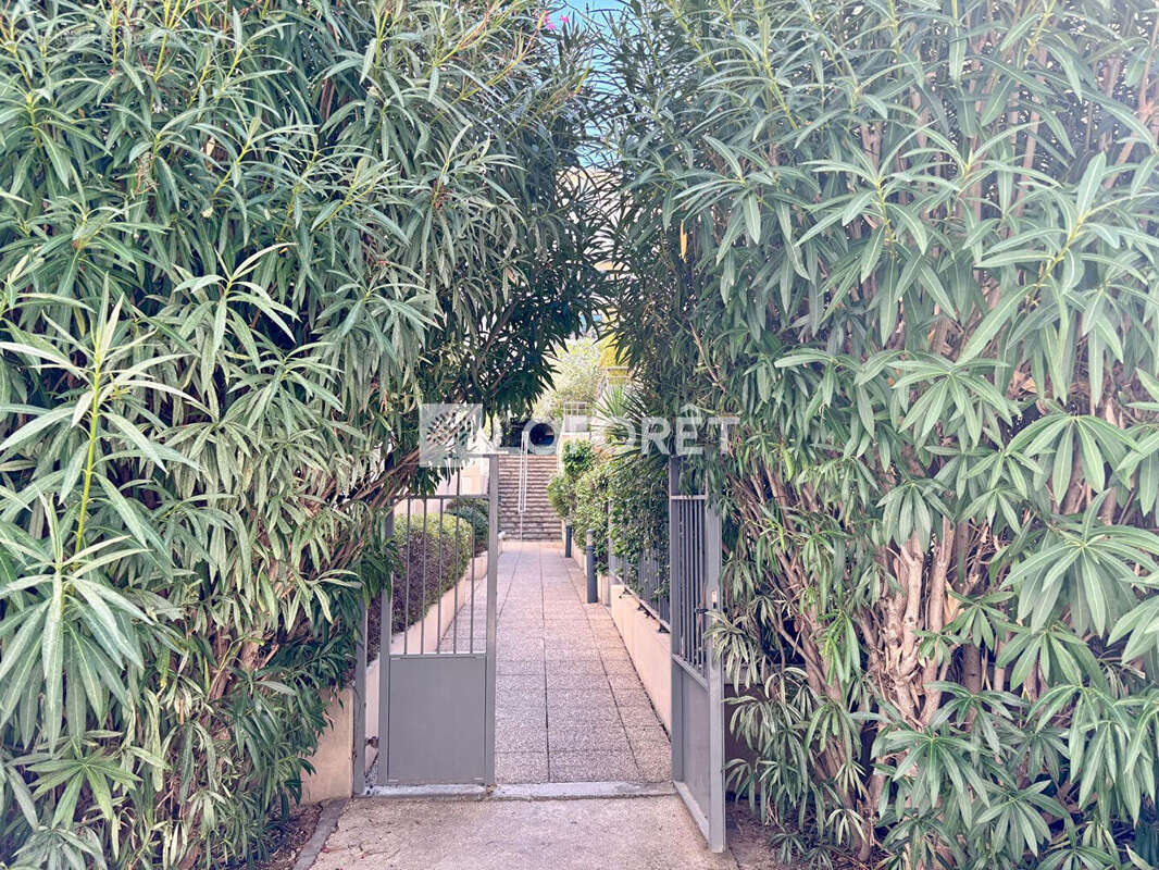 Appartement à MARSEILLE-2E