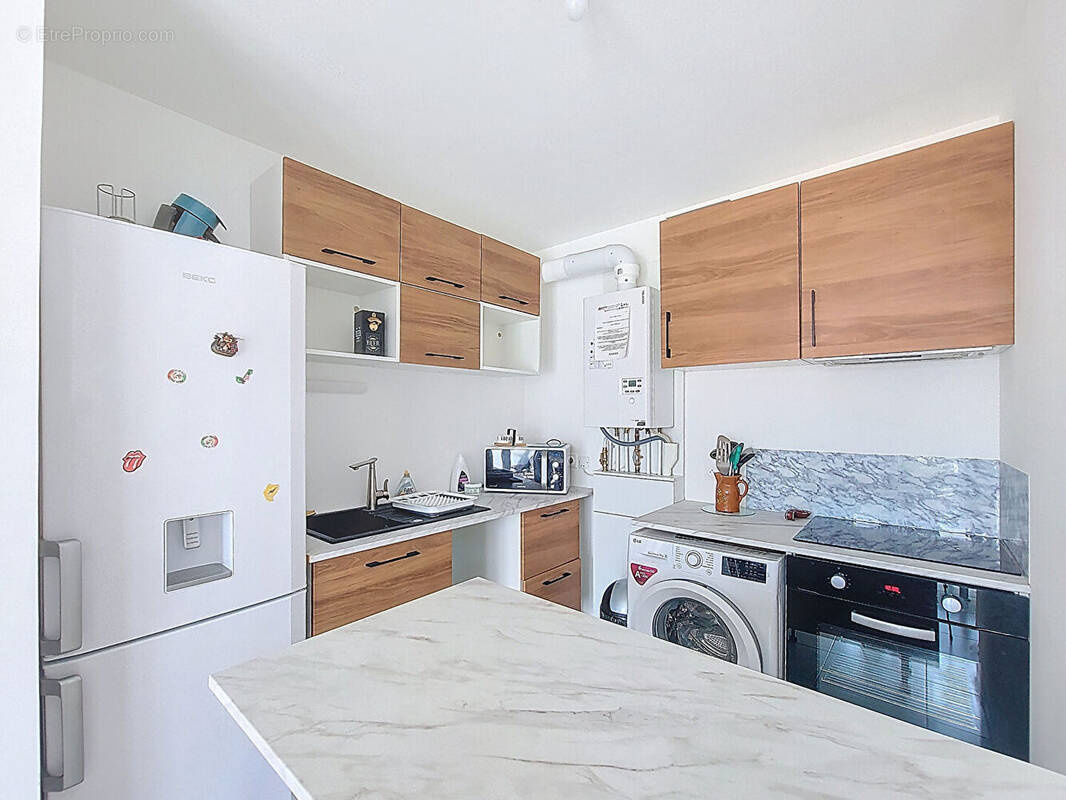 Appartement à PAREMPUYRE