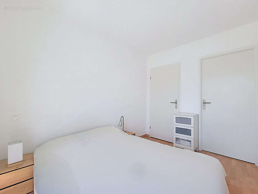 Appartement à PAREMPUYRE