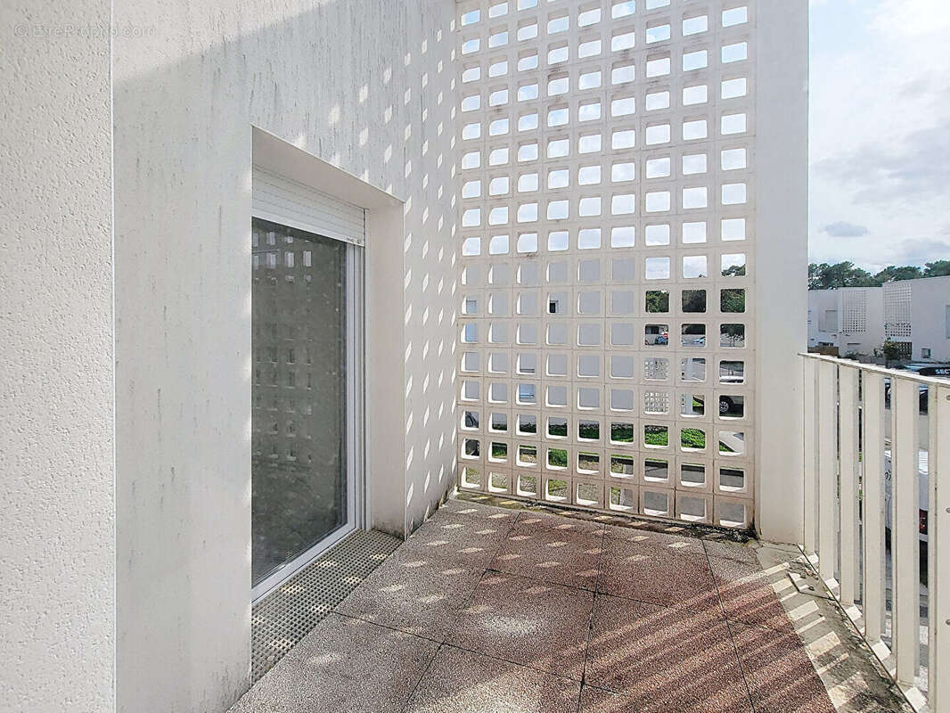 Appartement à PAREMPUYRE