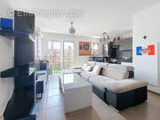 Appartement à PAREMPUYRE