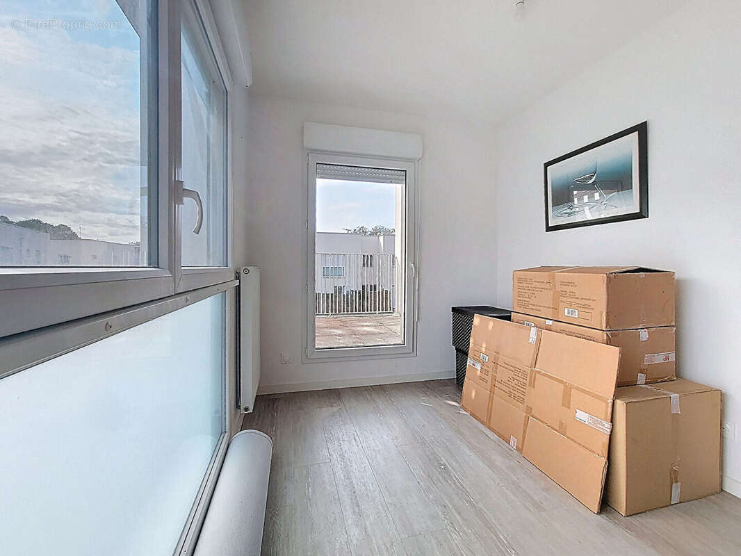 Appartement à PAREMPUYRE