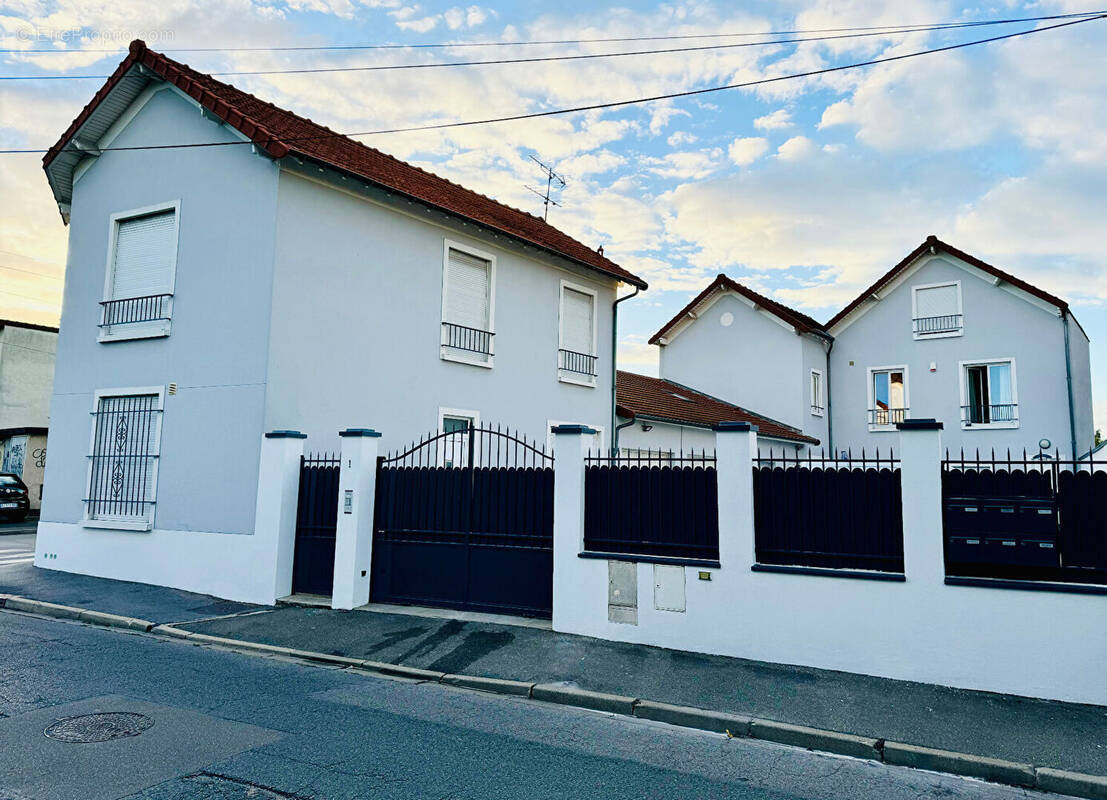 Maison à NEUILLY-PLAISANCE