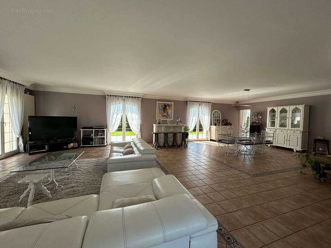 Maison à LA HOUSSAYE-EN-BRIE