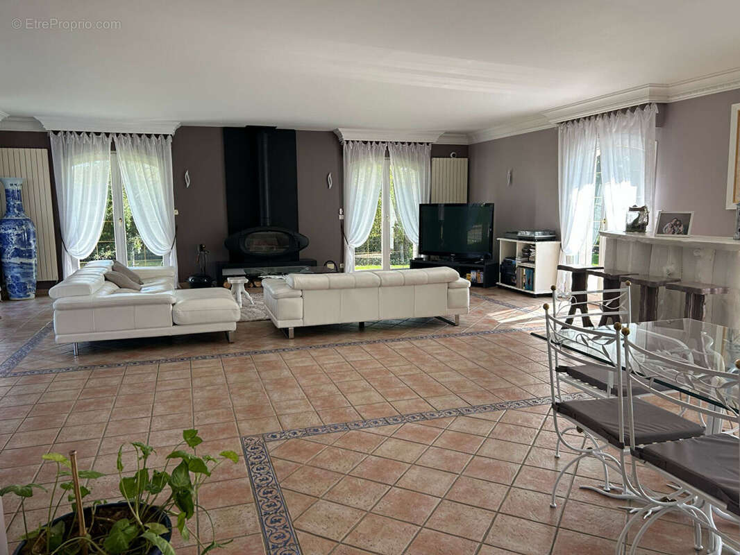 Maison à LA HOUSSAYE-EN-BRIE