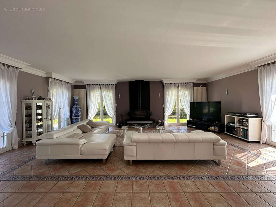 Maison à LA HOUSSAYE-EN-BRIE