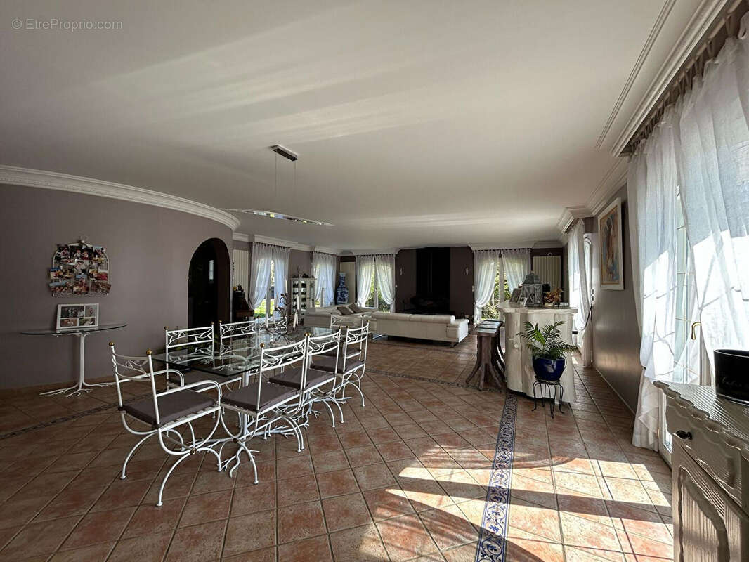 Maison à LA HOUSSAYE-EN-BRIE