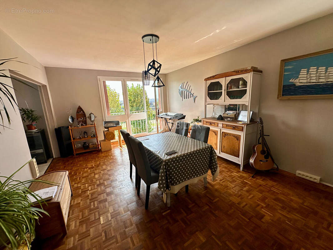 Appartement à BELLEVILLE-SUR-MER