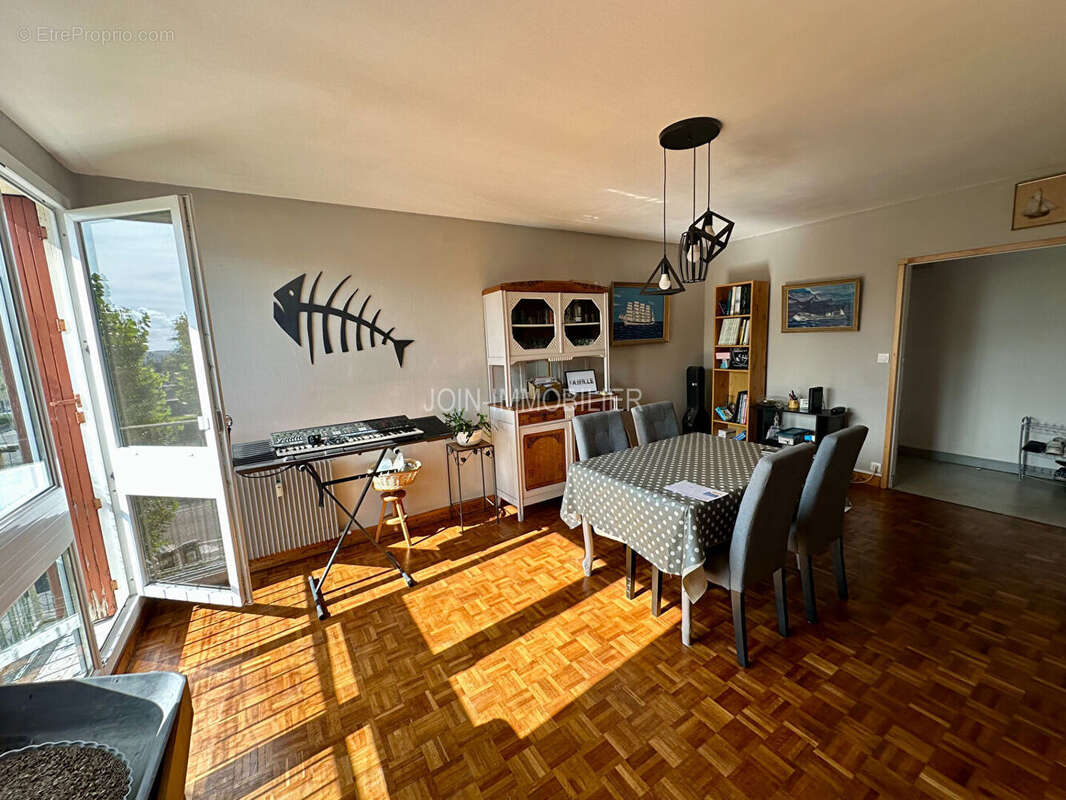 Appartement à BELLEVILLE-SUR-MER