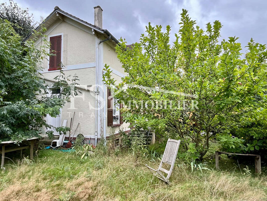 Maison à SAINT-LEU-LA-FORET