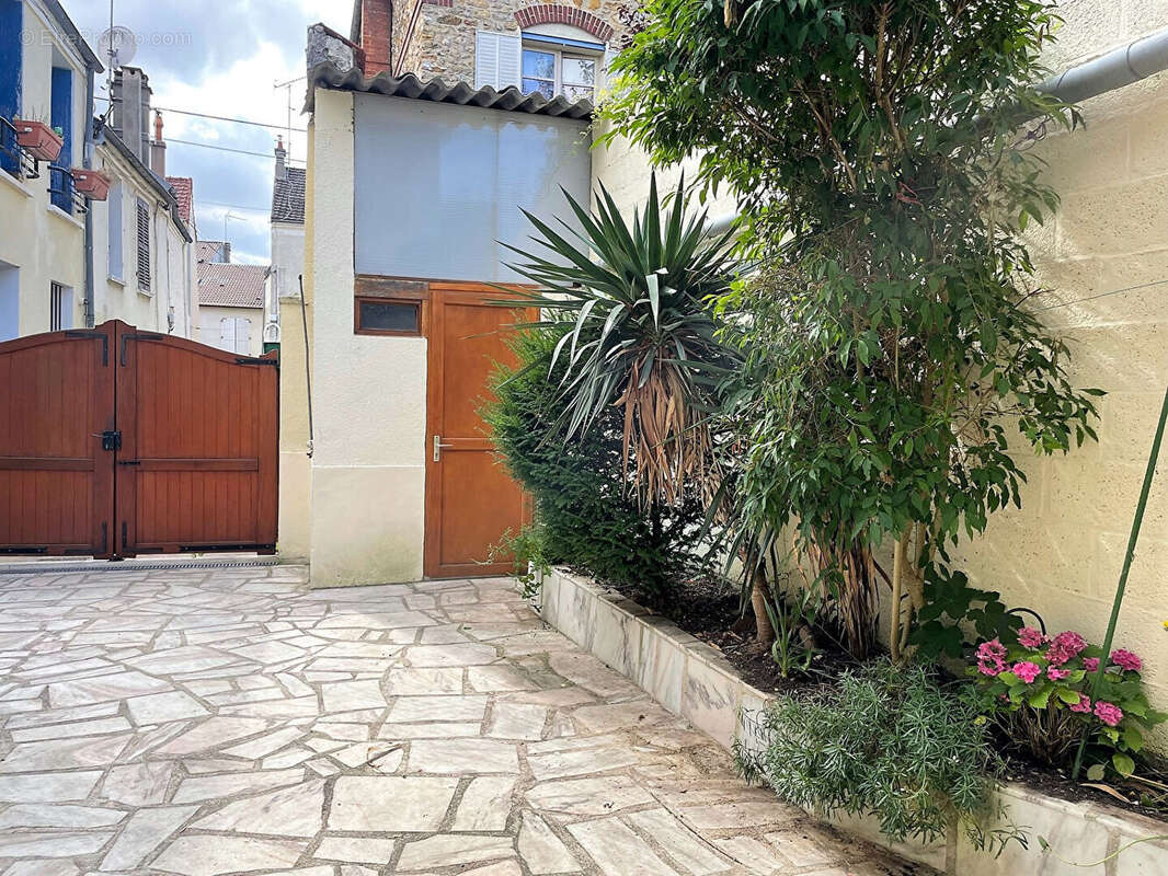 Maison à SAINT-LEU-LA-FORET