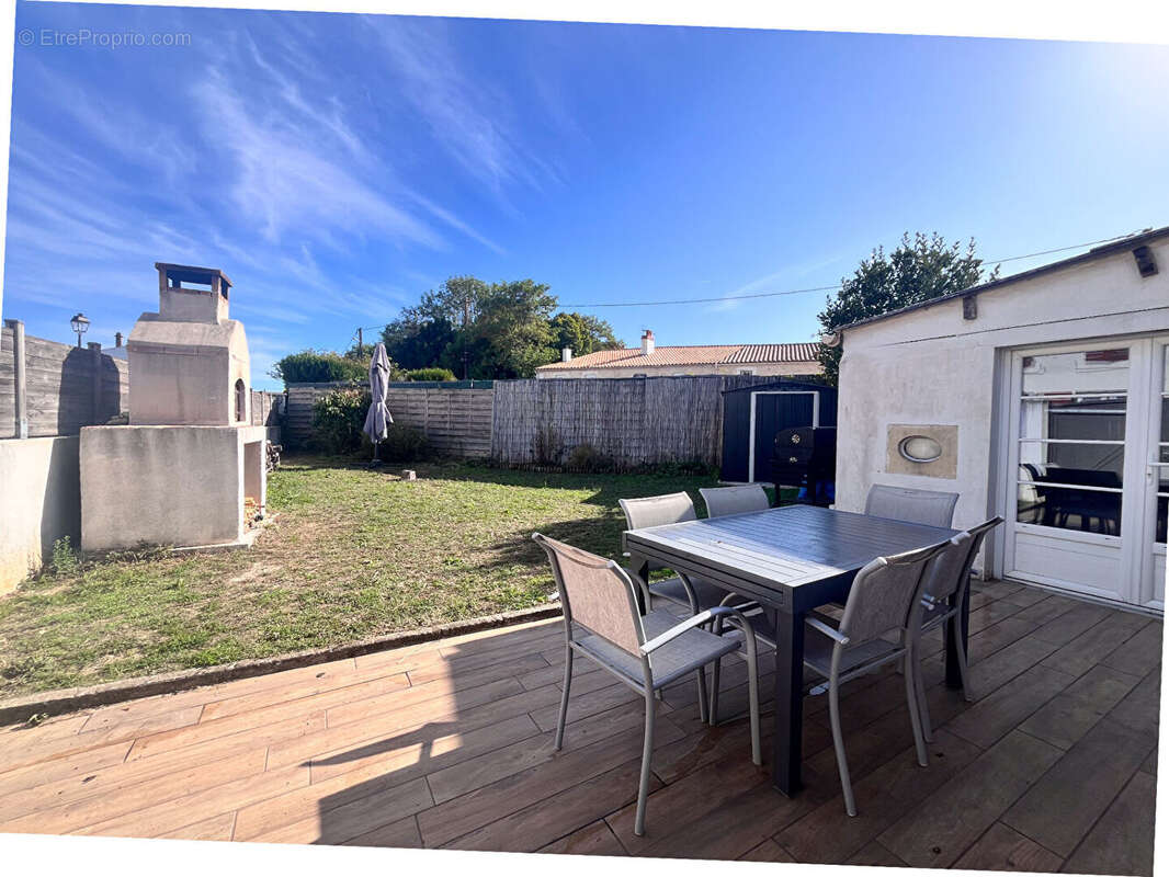 Maison à SAINT-SAUVEUR-D&#039;AUNIS