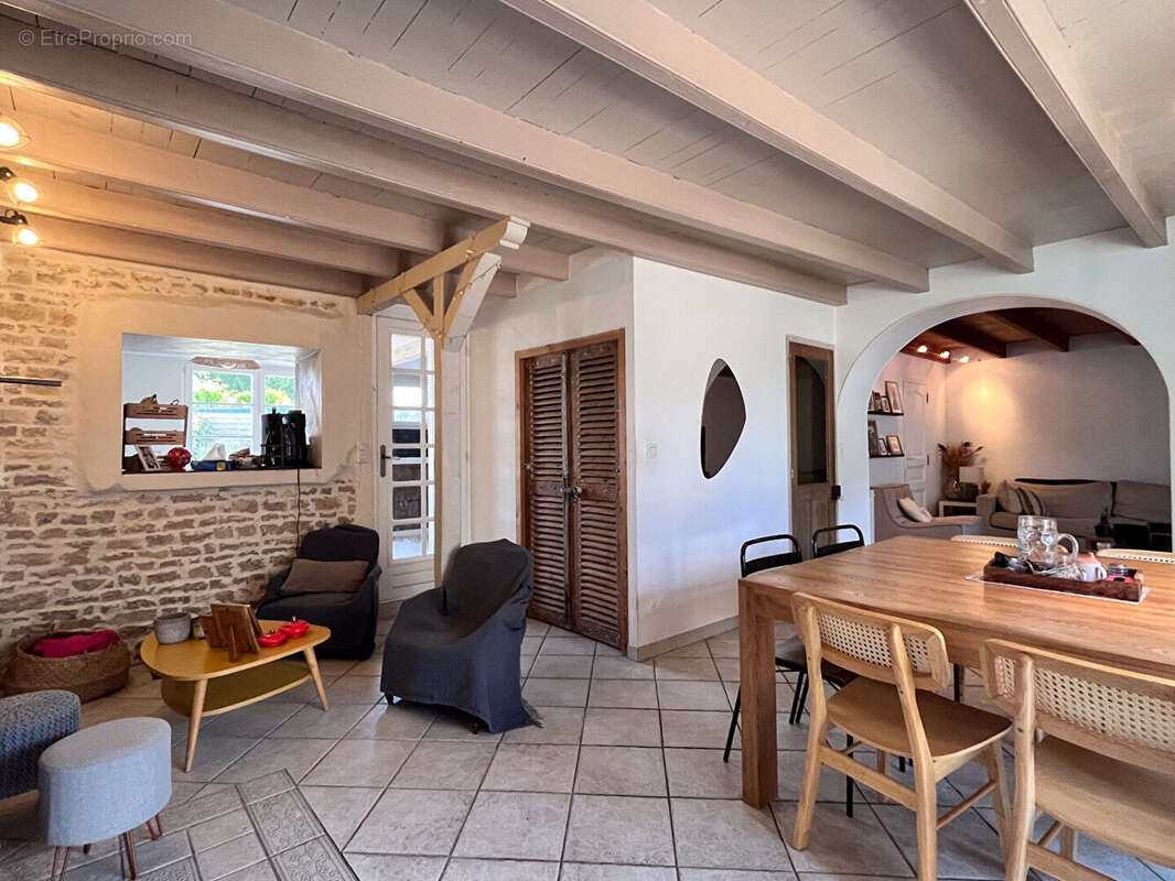 Maison à SAINT-SAUVEUR-D&#039;AUNIS