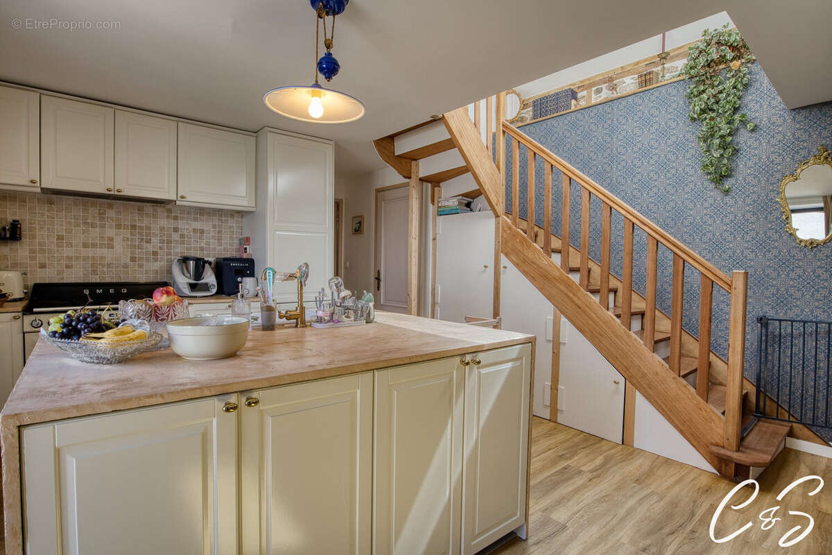 Maison à POULDREUZIC