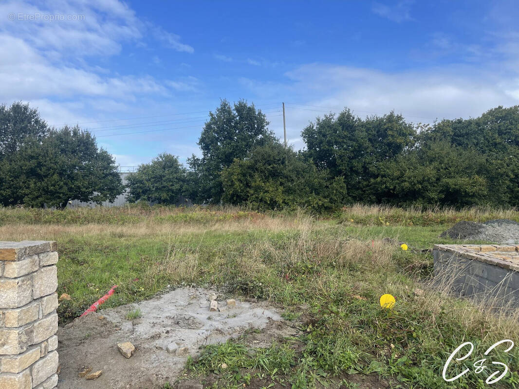 Terrain à PONT-L&#039;ABBE