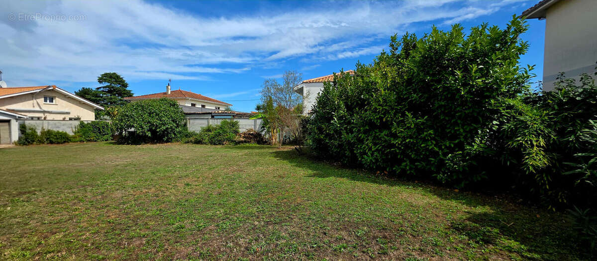 Maison à VILLENAVE-D&#039;ORNON