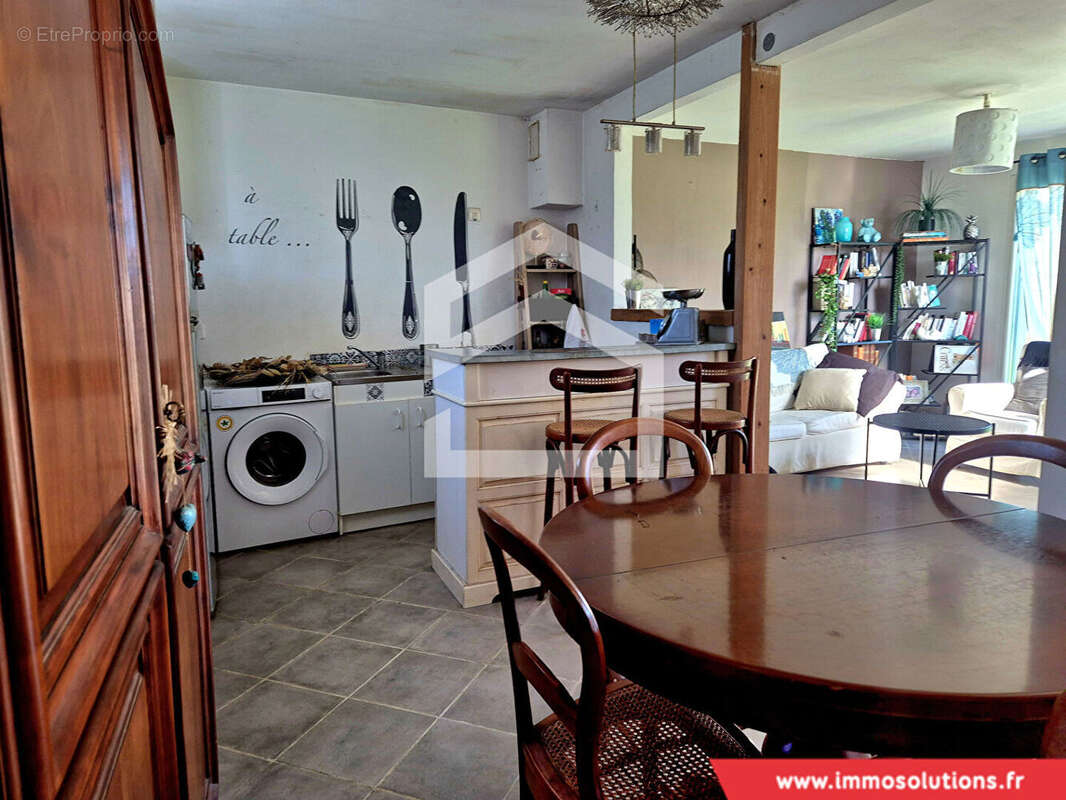 Maison à VILLENAVE-D&#039;ORNON