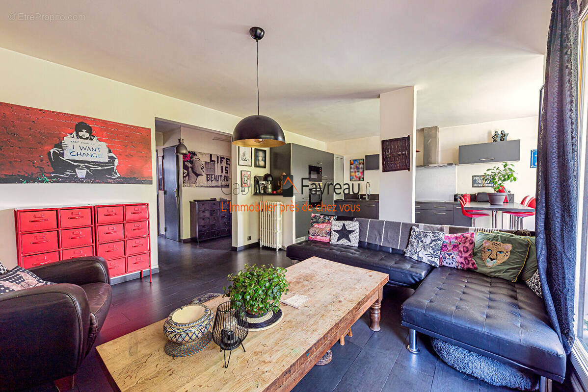 Appartement à L&#039;HAY-LES-ROSES