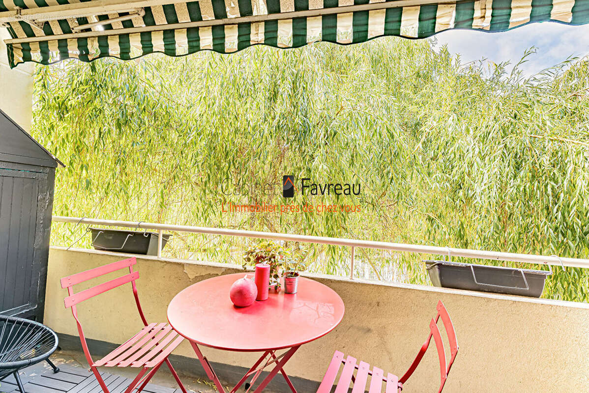 Appartement à L&#039;HAY-LES-ROSES