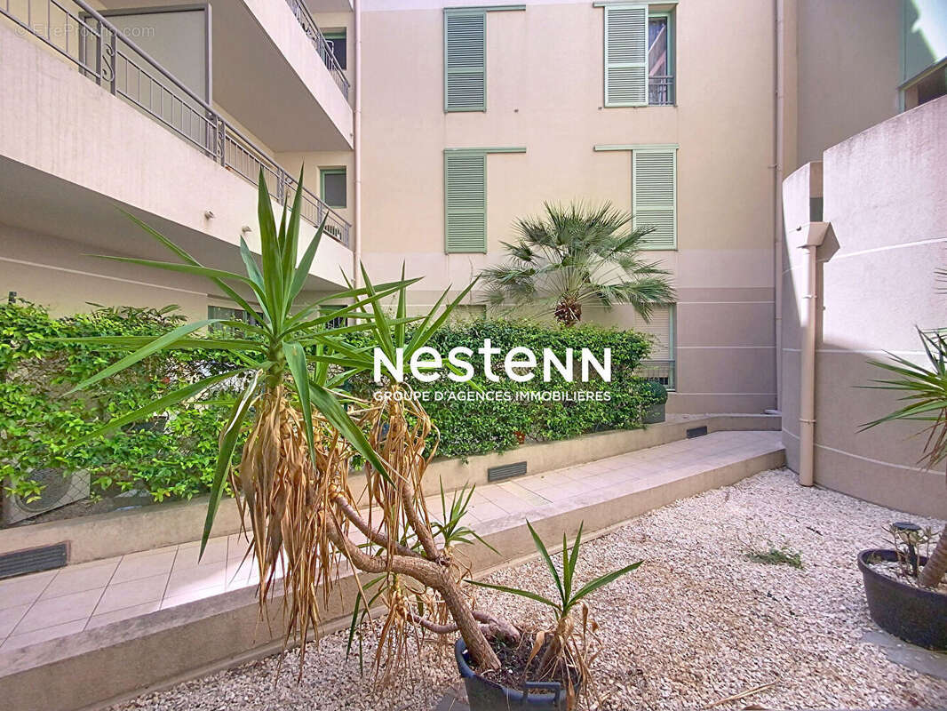 Appartement à VALLAURIS