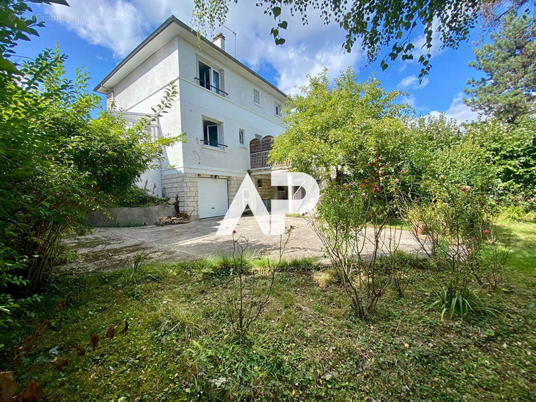 Maison à DEUIL-LA-BARRE