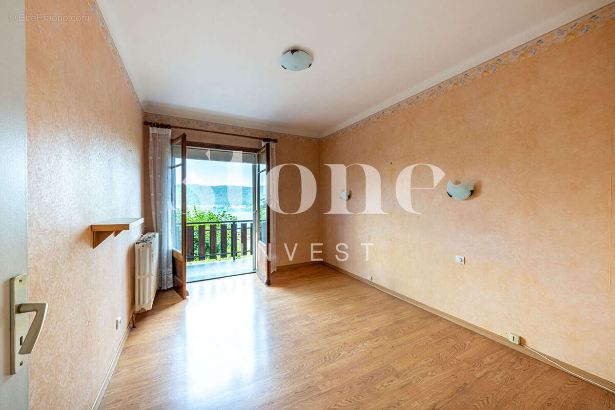 Maison à VEYRIER-DU-LAC