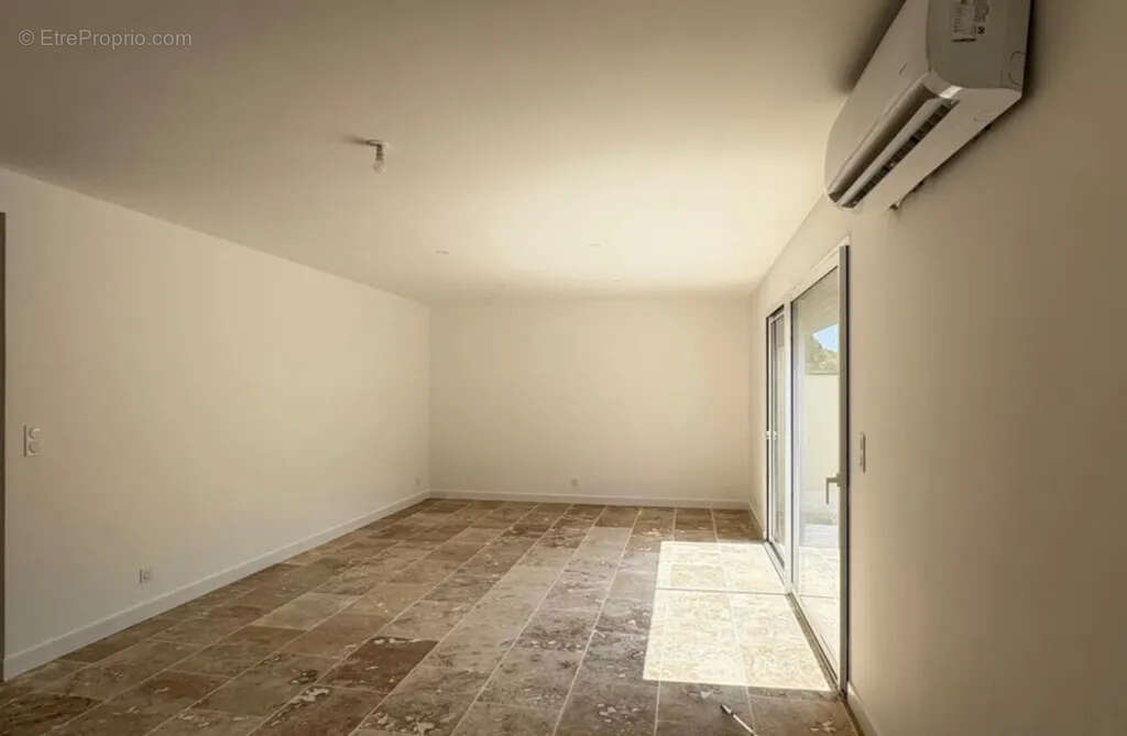 Maison à VENTENAC-EN-MINERVOIS