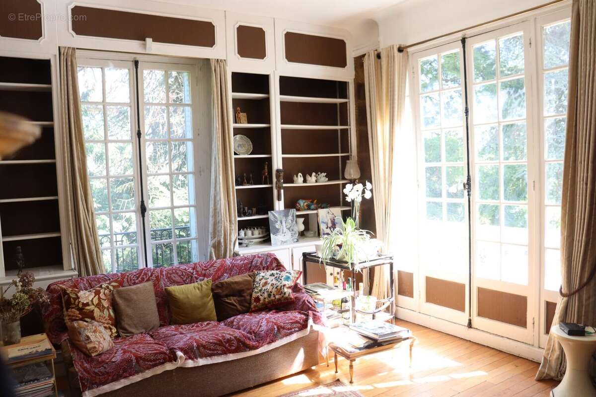 Maison à LOUVECIENNES