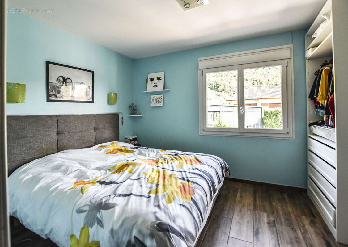 Maison à AVANNE-AVENEY