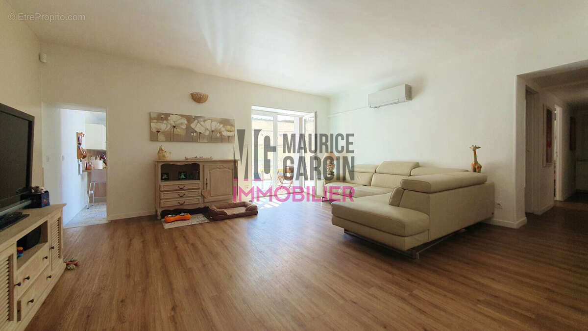 Appartement à SORGUES