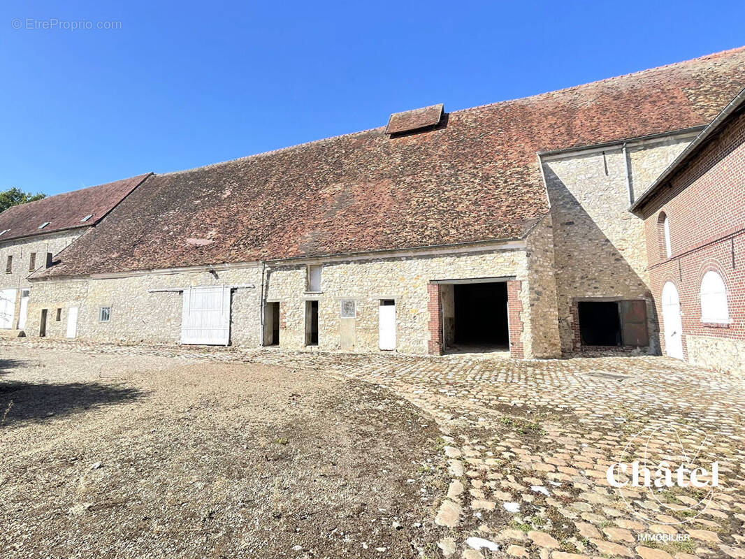Maison à NANTEUIL-LE-HAUDOUIN
