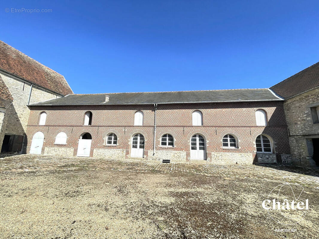 Maison à NANTEUIL-LE-HAUDOUIN