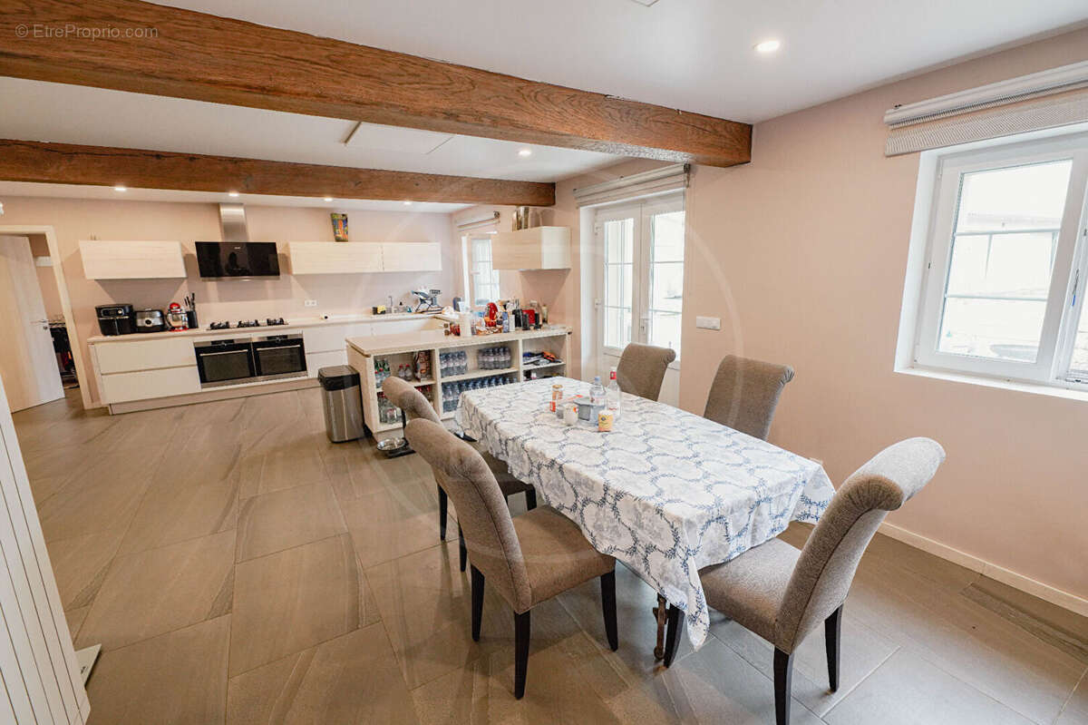 Maison à SAINT-EMILION