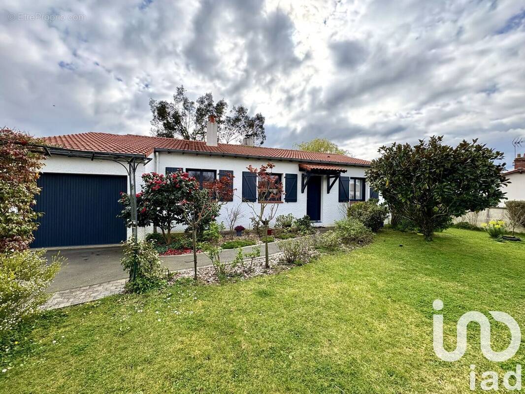 Photo 1 - Maison à SAINT-ETIENNE-DE-MER-MORTE