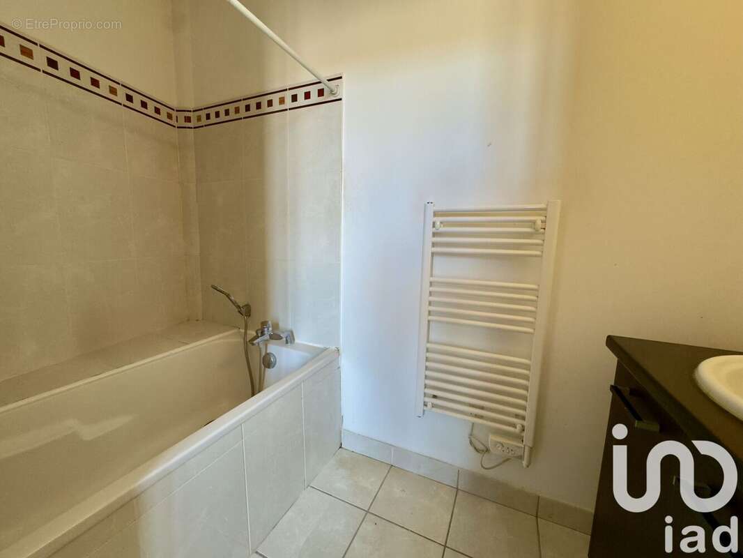 Photo 5 - Appartement à ROQUEMAURE